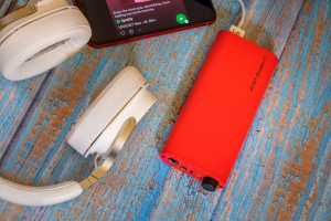 iFi iDSD Diablo fejhallgat&oacute; erős&iacute;tő piros